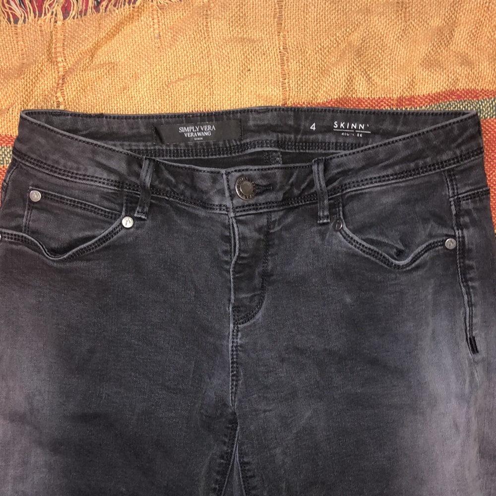 Simple Vera Denim Size 4 Skinny with slight distress on one knee